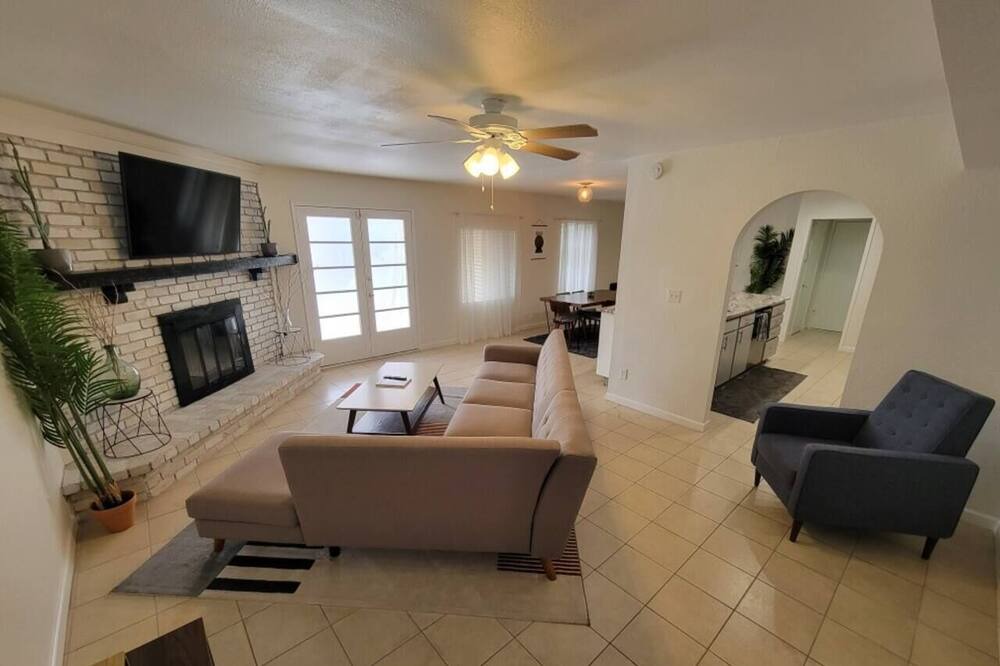 Photo of Others in Raskin Estates