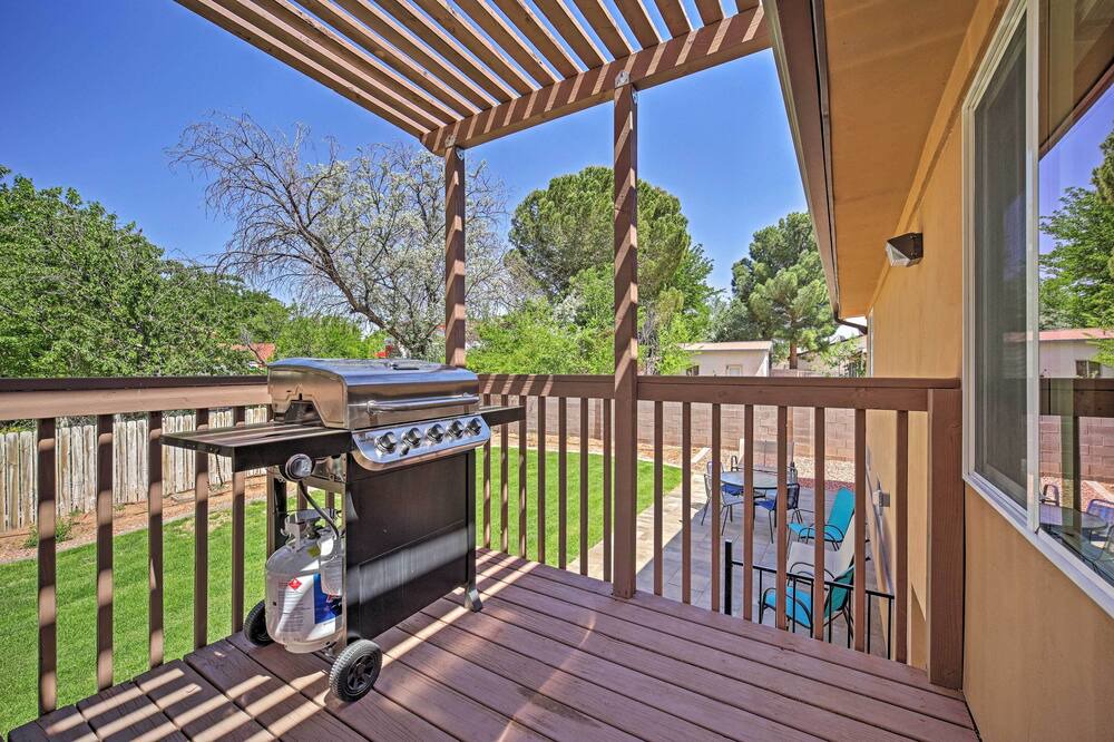 Photo of Outdoor in Page
