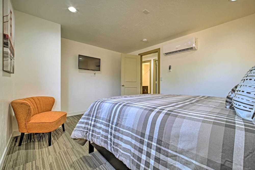 Photo of Bedroom in Page