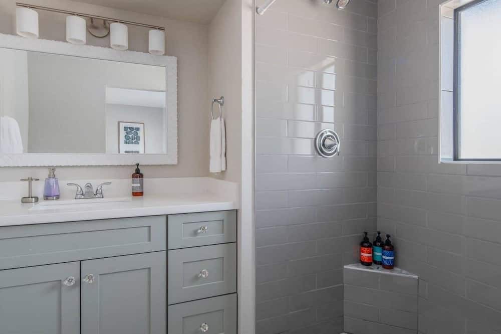 Photo of Bathroom in Rancho Saguaro