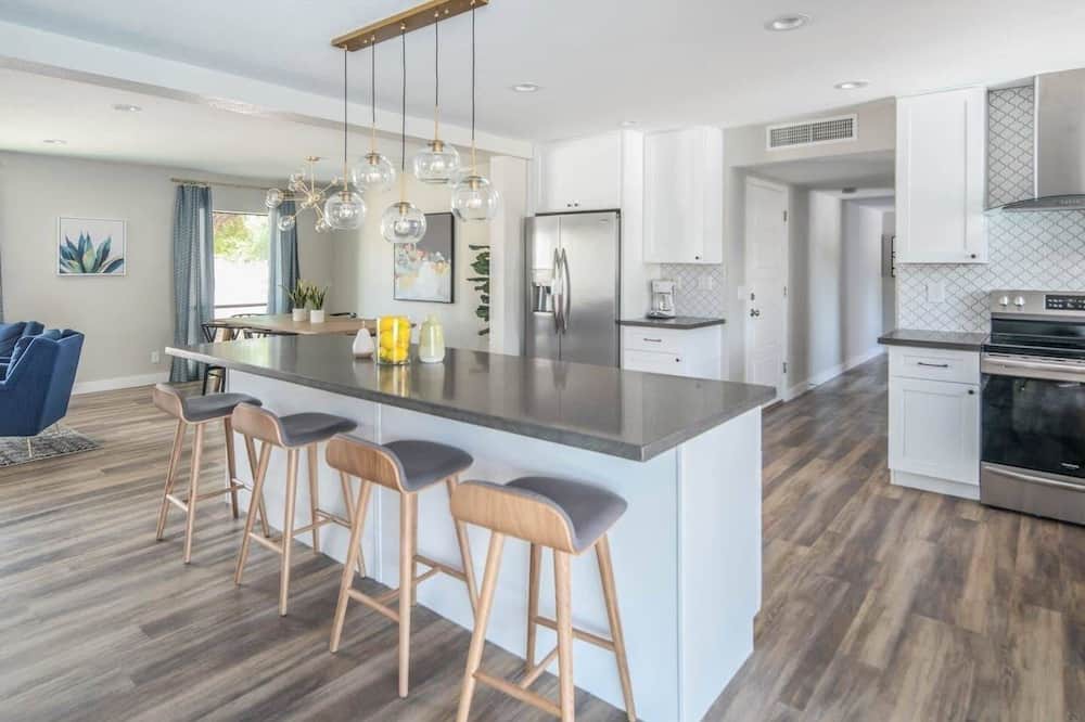 Photo of Kitchen in Rancho Saguaro