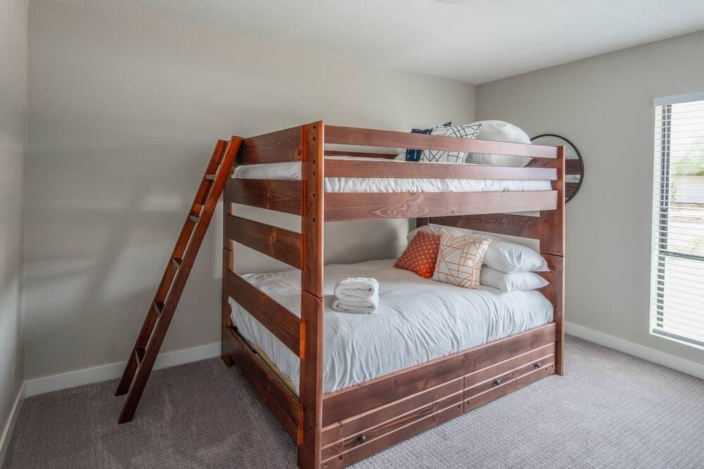 Photo of Bedroom in Rancho Saguaro