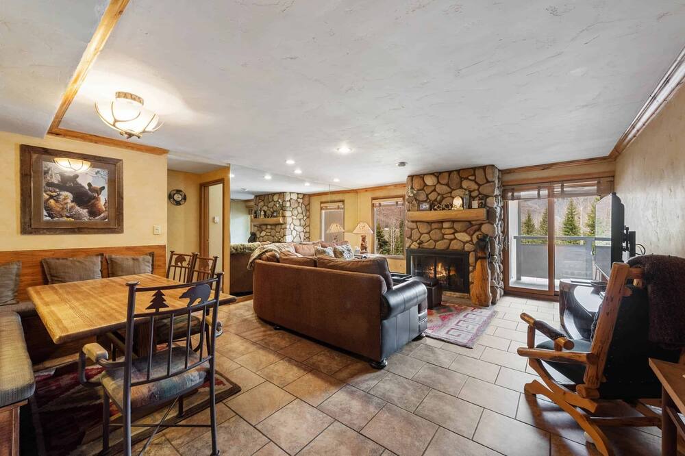 Photo of Livingroom in Vail
