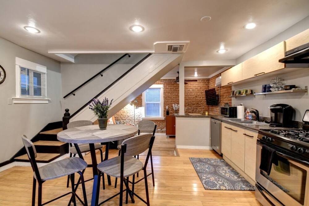 Photo of Kitchen in Roosevelt