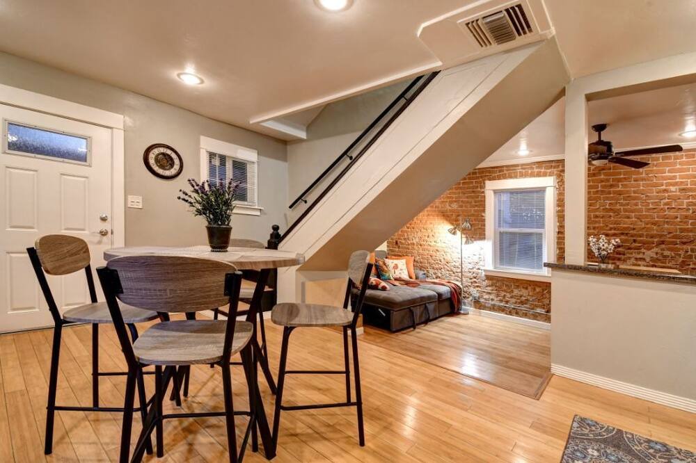 Photo of Kitchen in Roosevelt