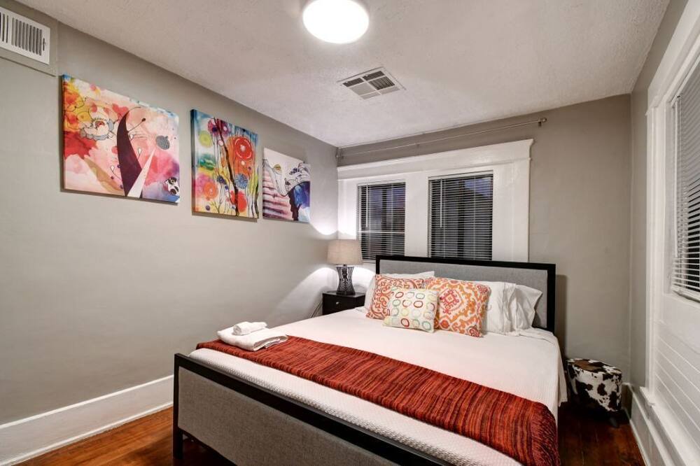 Photo of Bedroom in Roosevelt
