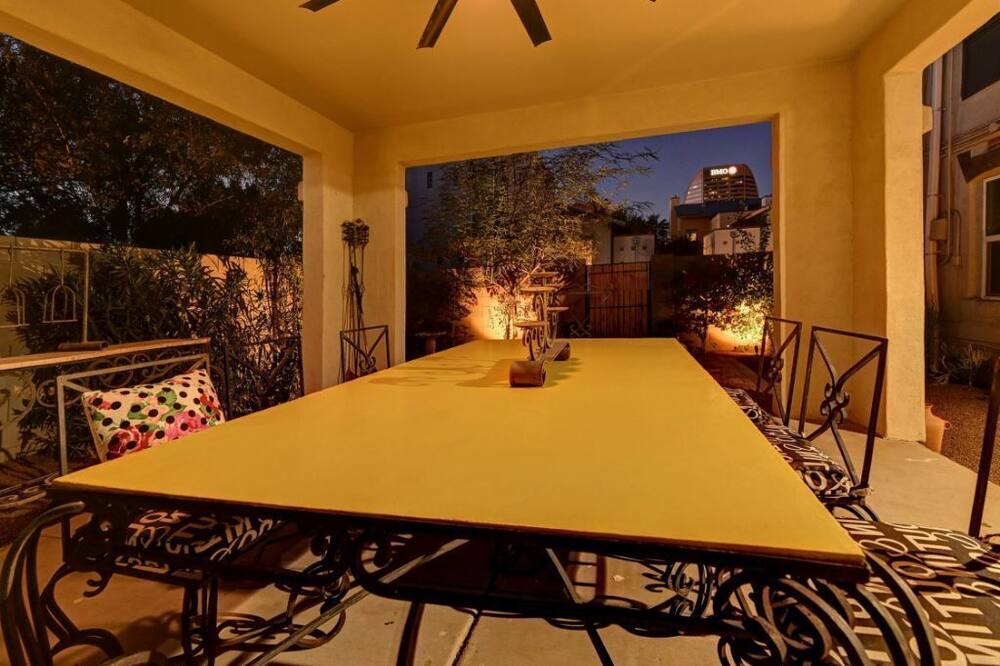 Photo of Kitchen in Roosevelt
