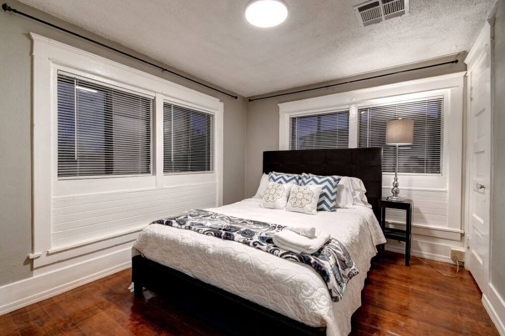 Photo of Bedroom in Roosevelt