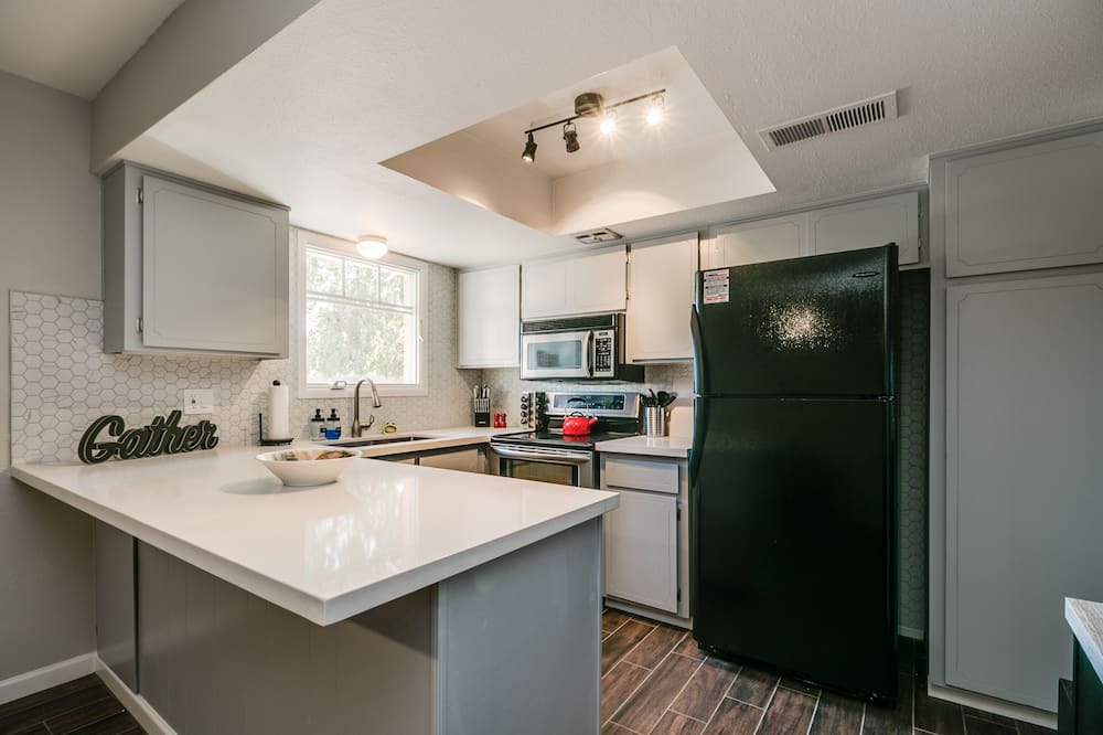 Photo of Kitchen in Kyrene-Superstition