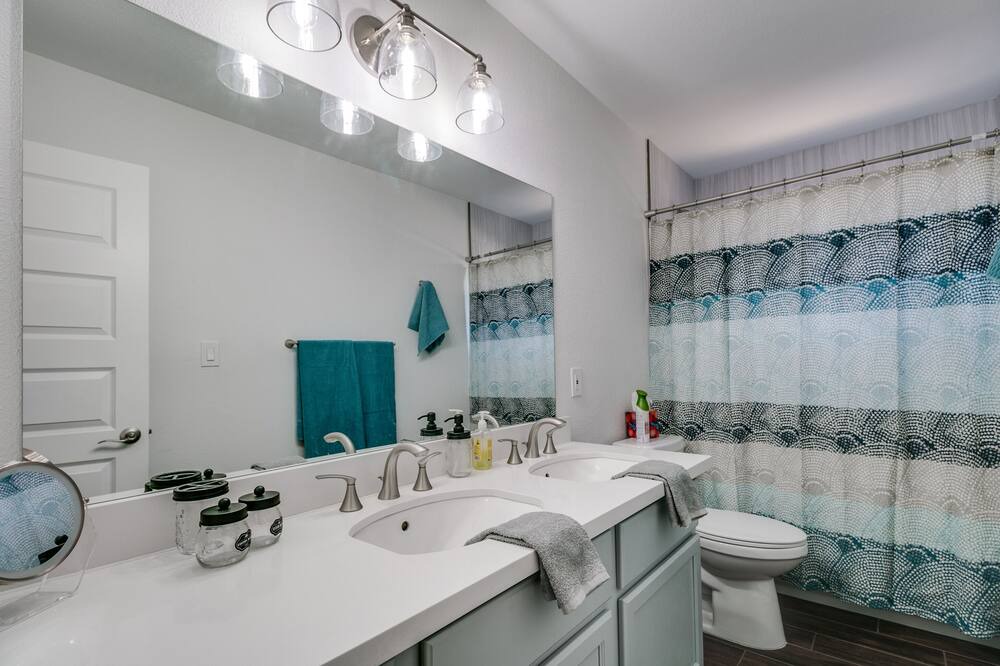 Photo of Bathroom in Kyrene-Superstition