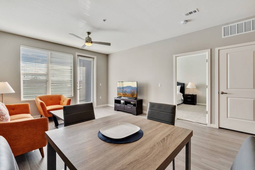 Photo of Livingroom in Camelback East