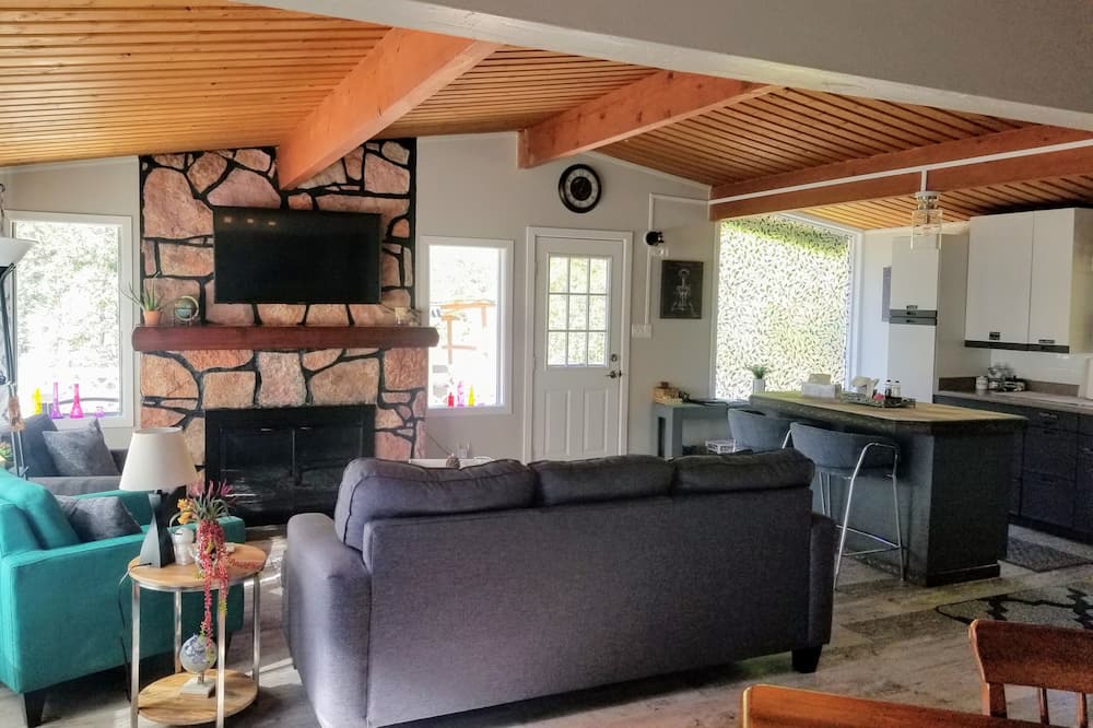 Photo of Livingroom in Cascade-Chipita Park