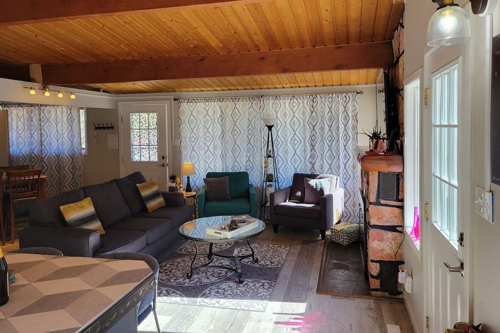 Photo of Livingroom in Cascade-Chipita Park
