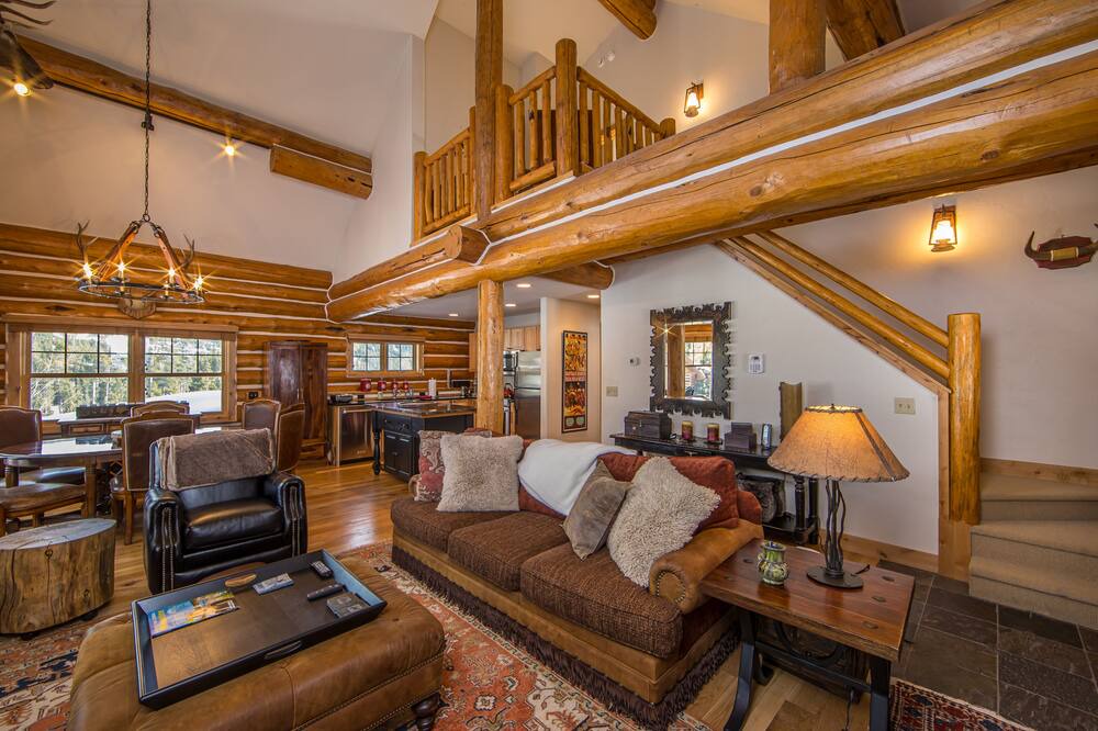 Photo of Livingroom in Powder Ridge