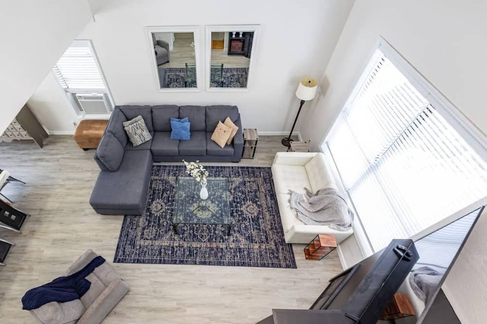 Photo of Livingroom in Flagstaff