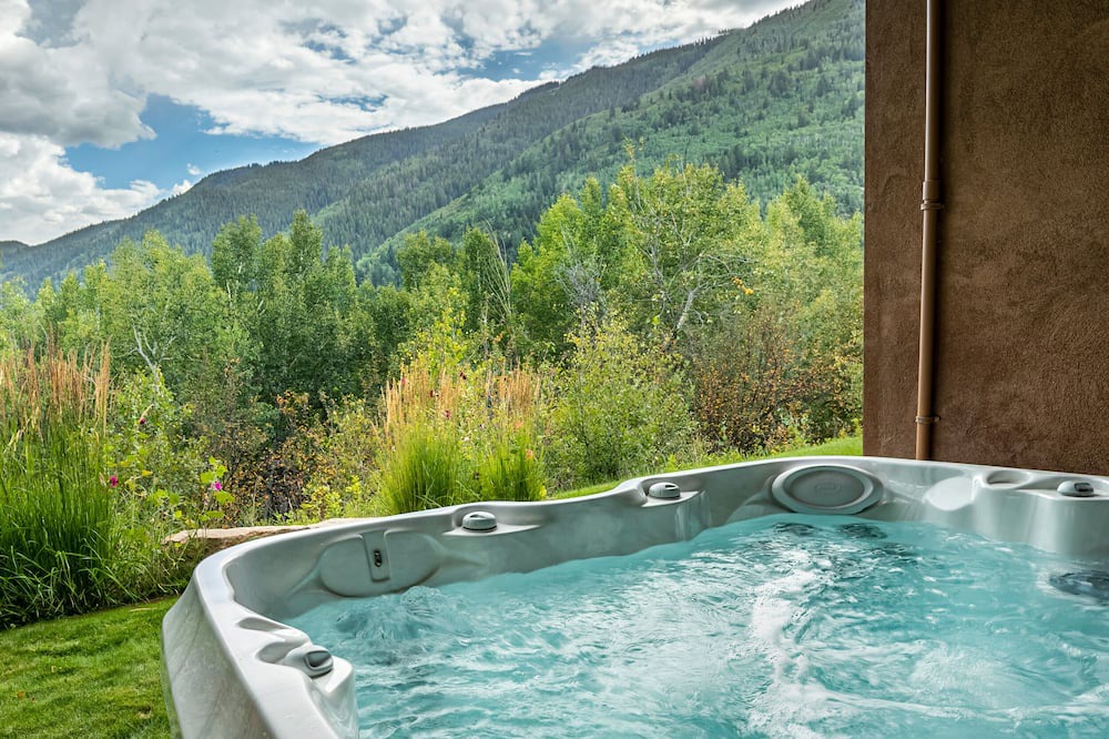 Photo of Bathroom in Mountain Valley