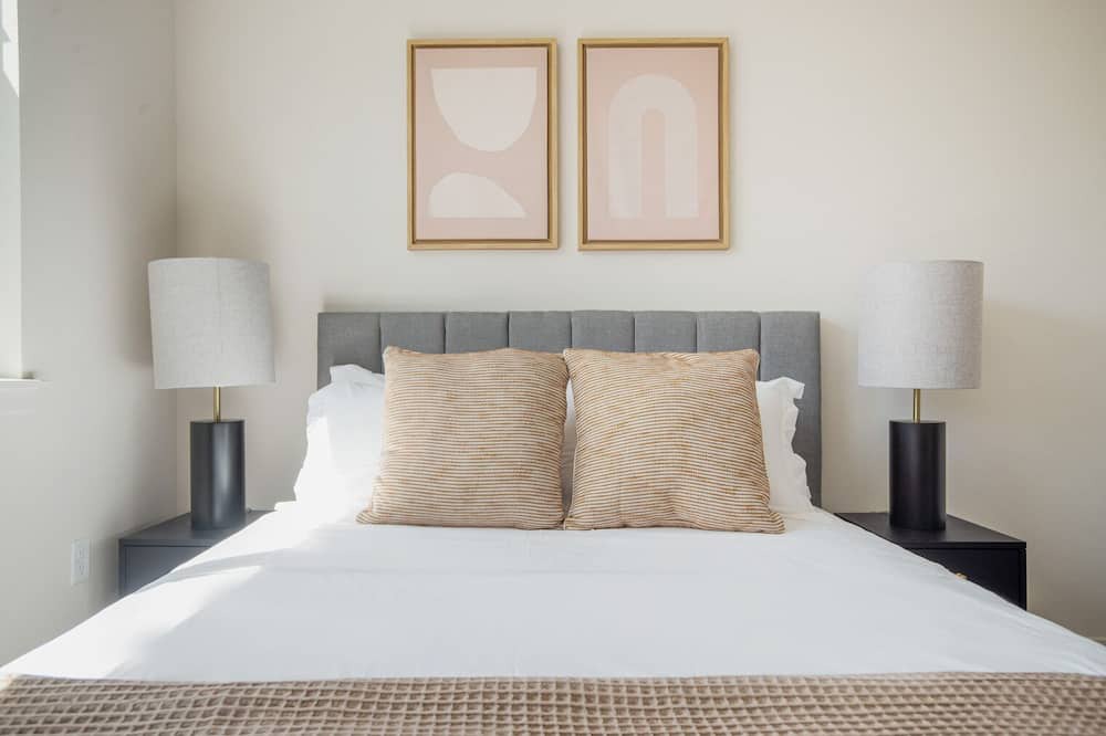 Photo of Bedroom in Five Points