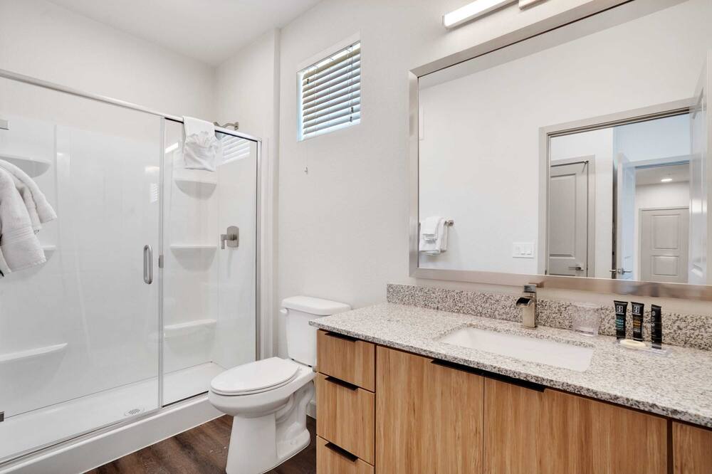 Photo of Bathroom in Palm Valley