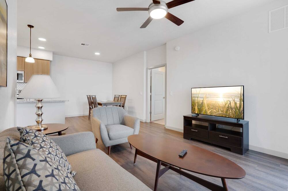 Photo of Livingroom in Palm Valley