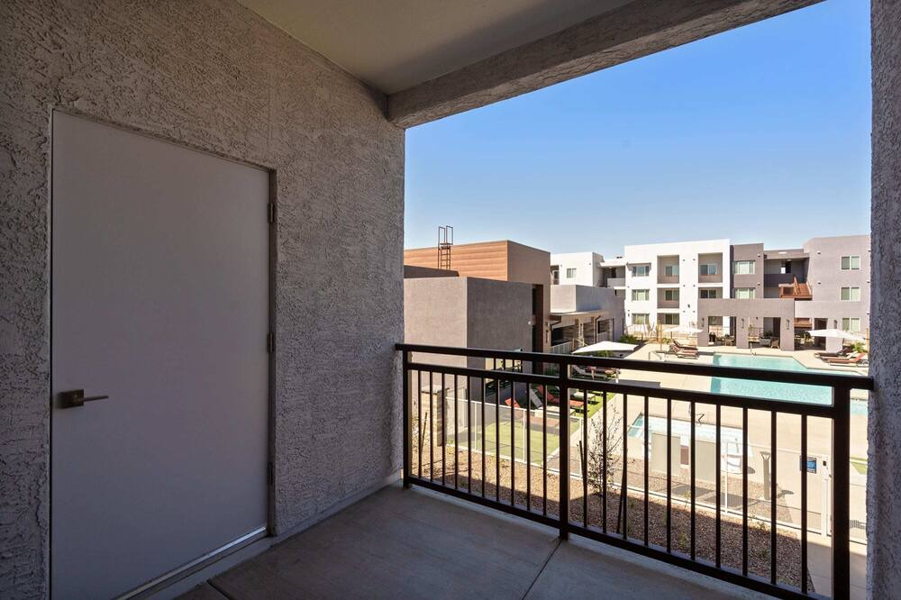 Photo of Patio Balcony in Palm Valley