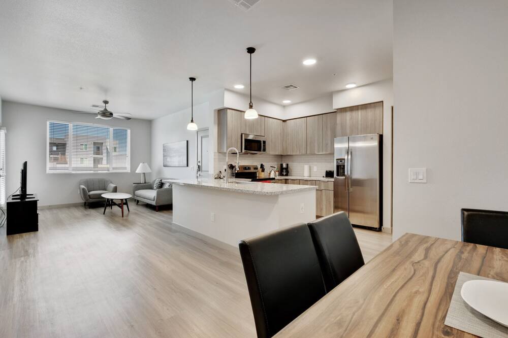 Photo of Livingroom in Palm Valley