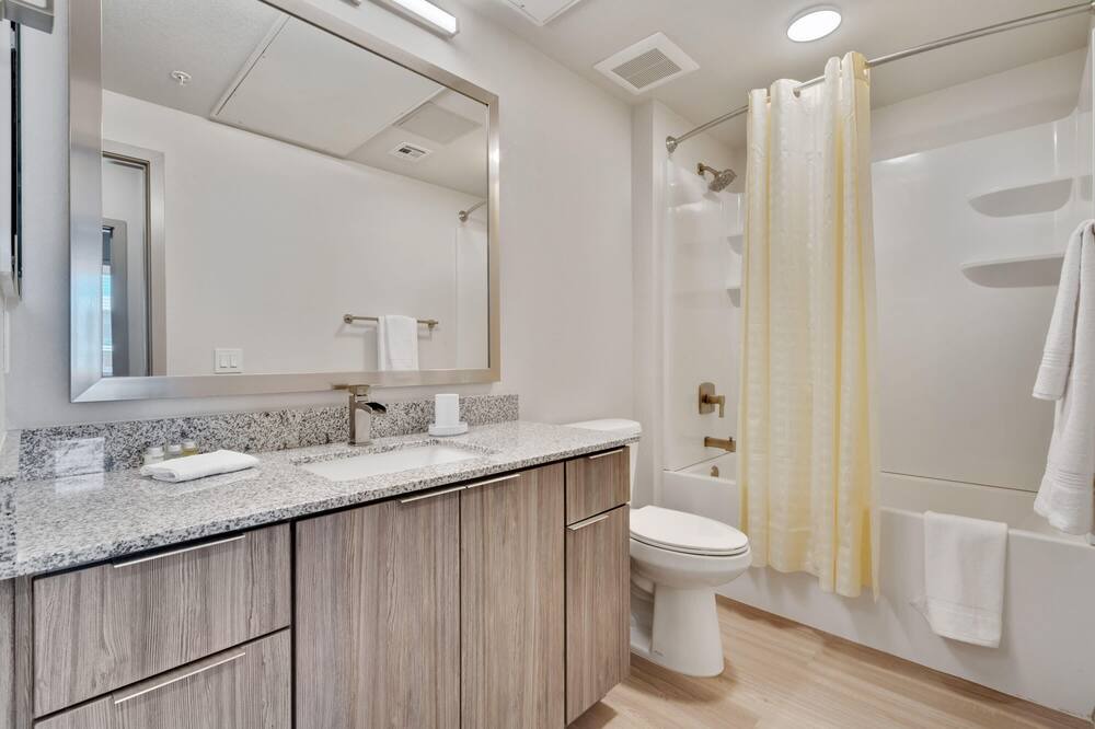 Photo of Bathroom in Palm Valley