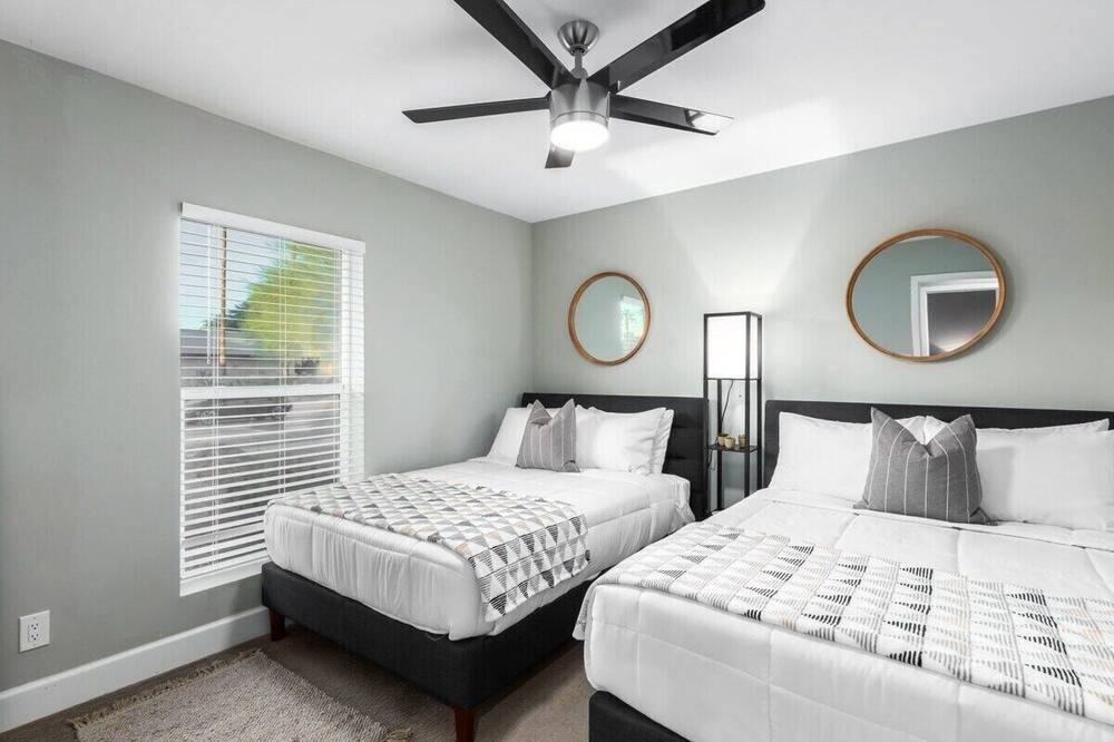 Photo of Bedroom in Raskin Estates