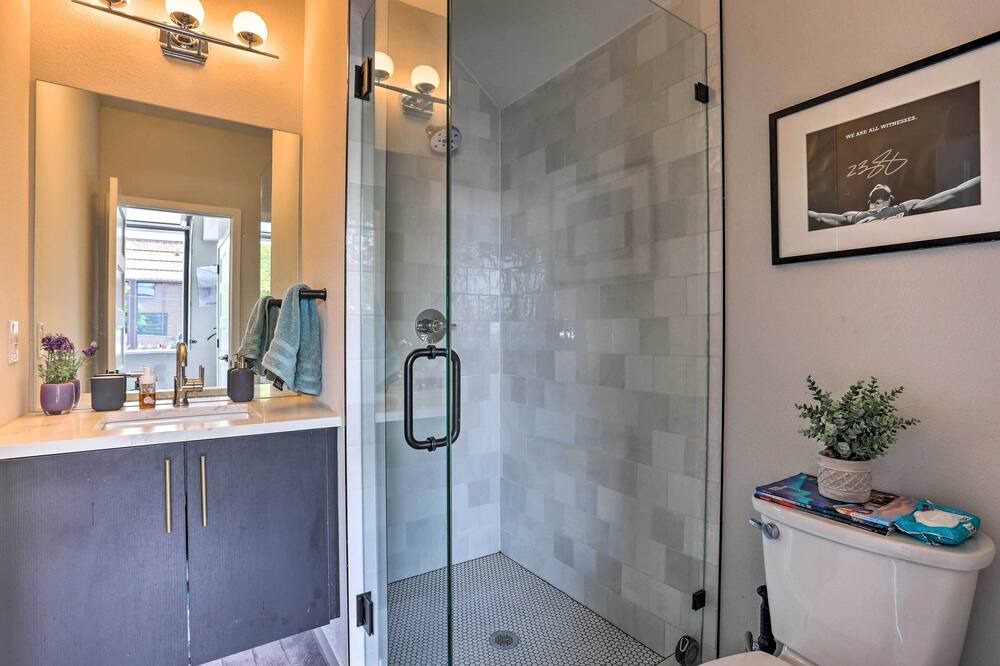 Photo of Bathroom in Berkeley