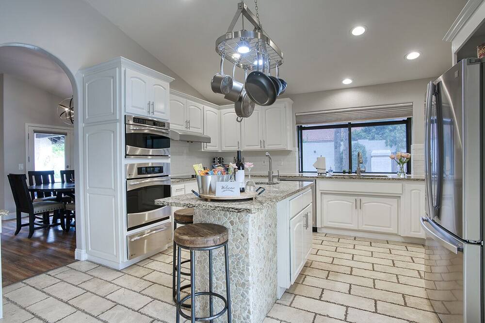 Photo of Kitchen in Paradise Valley Village