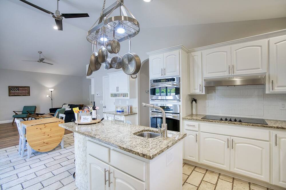 Photo of Kitchen in Paradise Valley Village