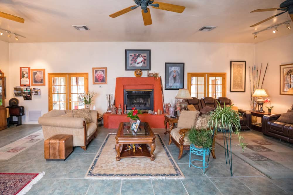 Photo of Livingroom in Pearce