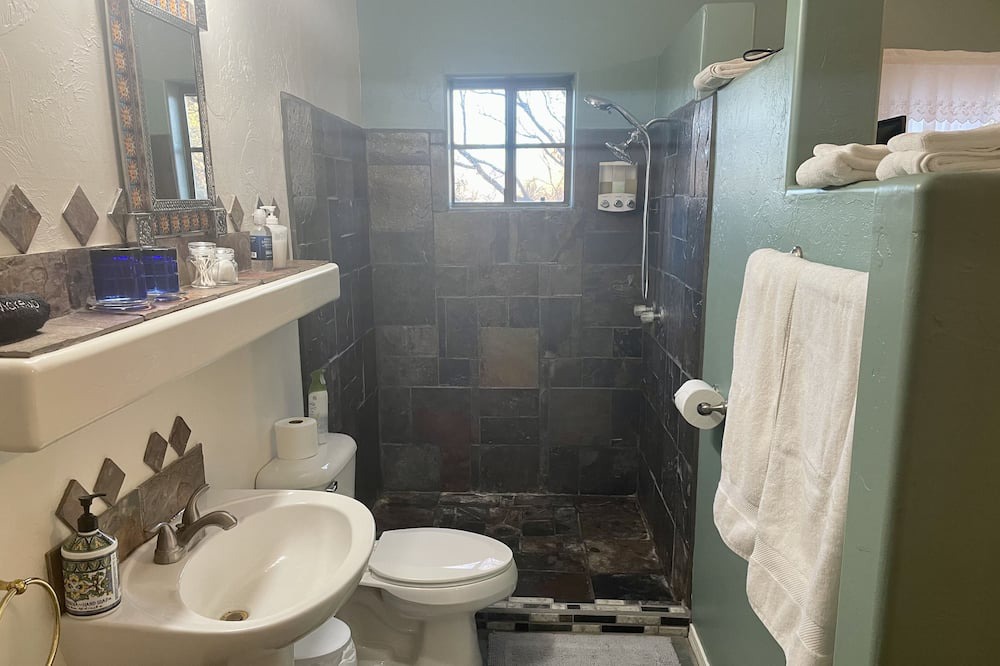 Photo of Bathroom in Pearce