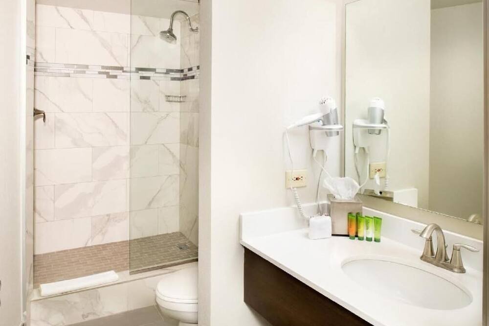 Photo of Bathroom in Gateway District