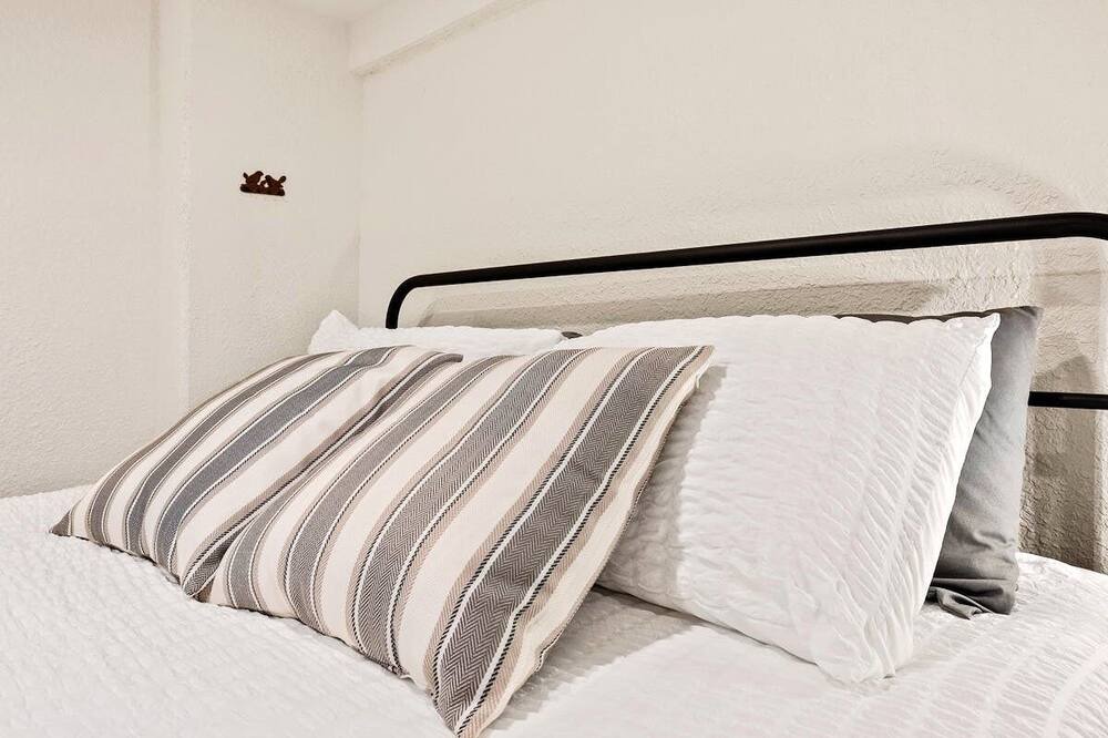 Photo of Bedroom in Congress Park
