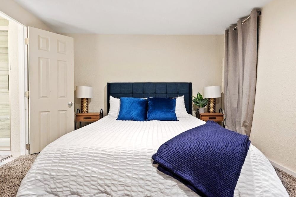 Photo of Bedroom in Congress Park
