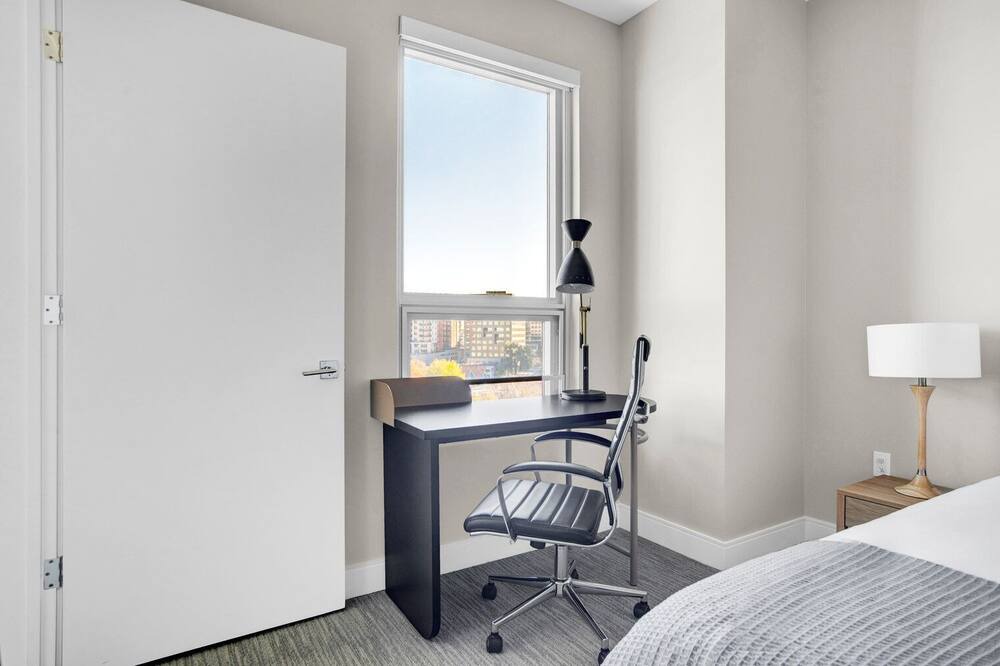 Photo of Bedroom in Five Points