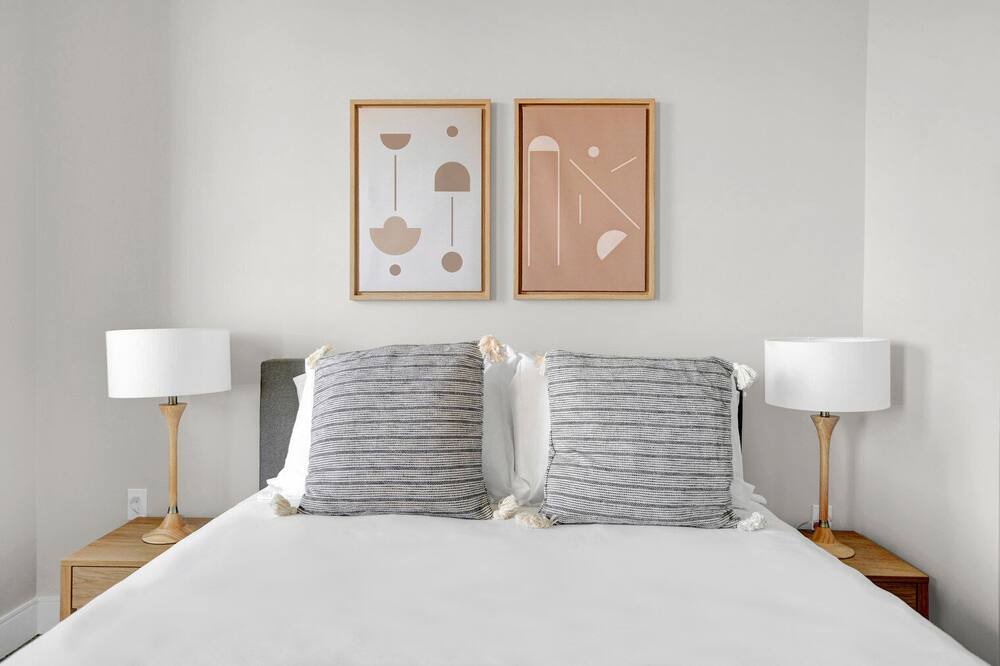 Photo of Bedroom in Five Points