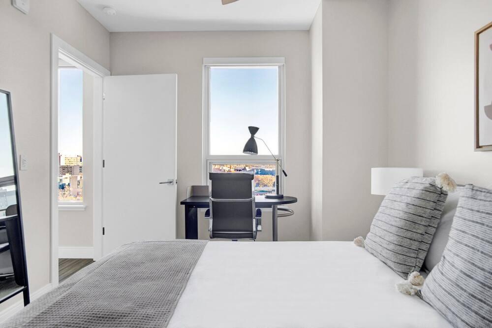 Photo of Bedroom in Five Points