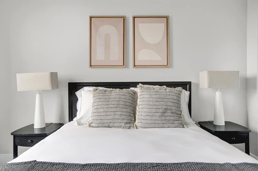 Photo of Bedroom in Five Points