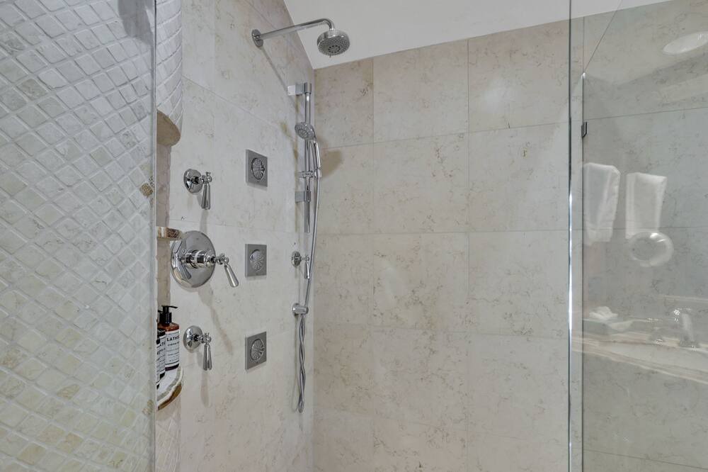 Photo of Bathroom in Edwards