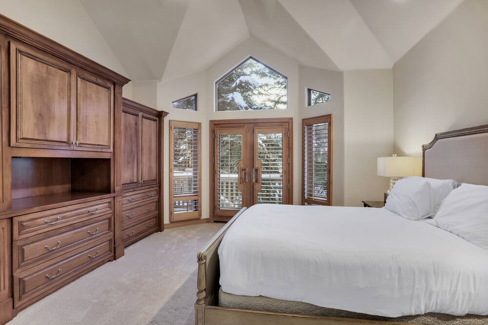 Photo of Bedroom in Edwards