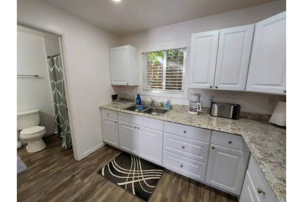 Photo of Kitchen in Logan