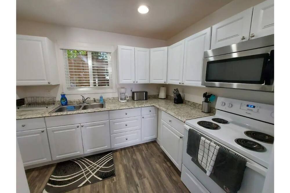 Photo of Kitchen in Logan