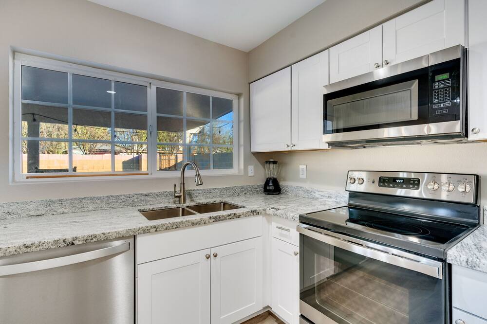 Photo of Kitchen in Kyrene-Superstition