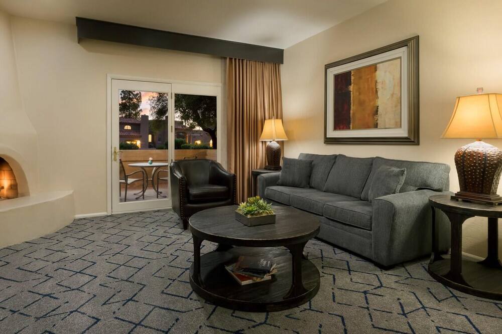 Photo of Livingroom in South Scottsdale