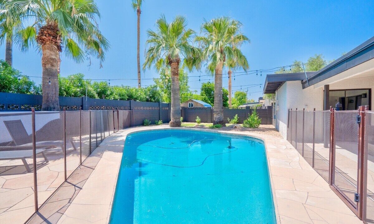 Photo of Outdoor in Raskin Estates