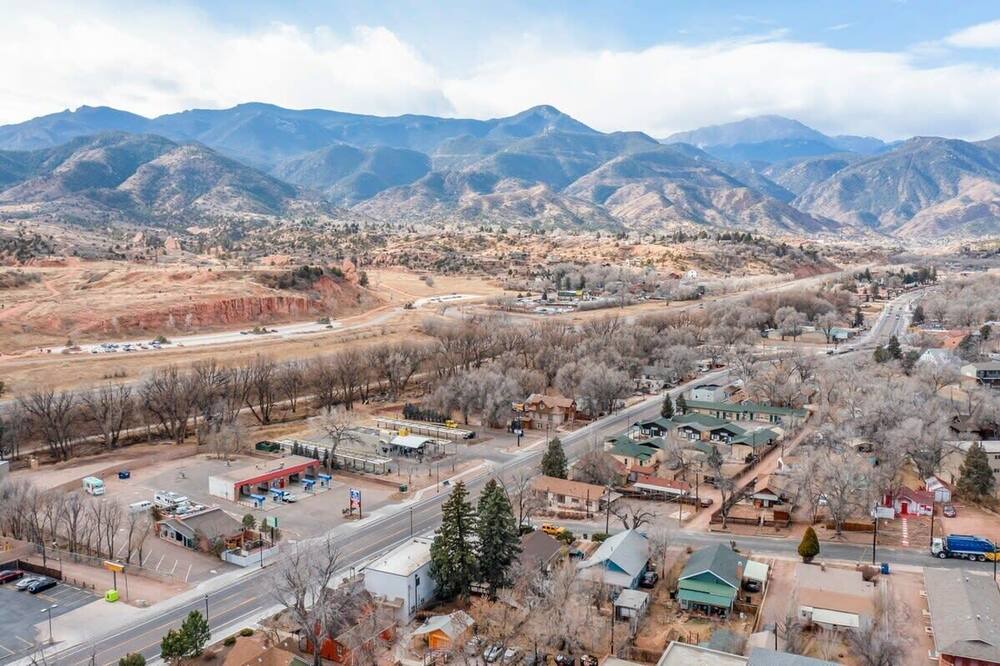 Photo of Outdoor in West Colorado Springs