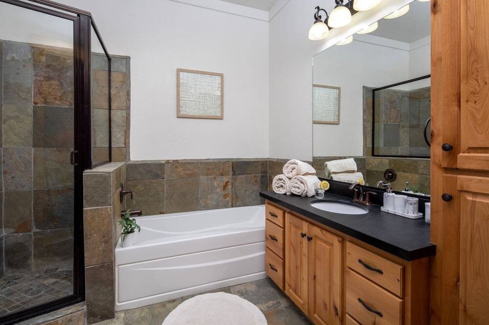 Photo of Bathroom in Victor