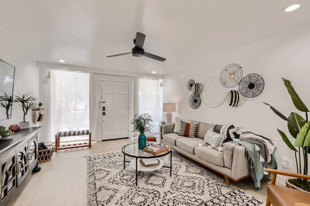 Photo of Livingroom in Southwest Village