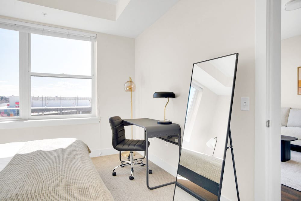 Photo of Bedroom in Hale
